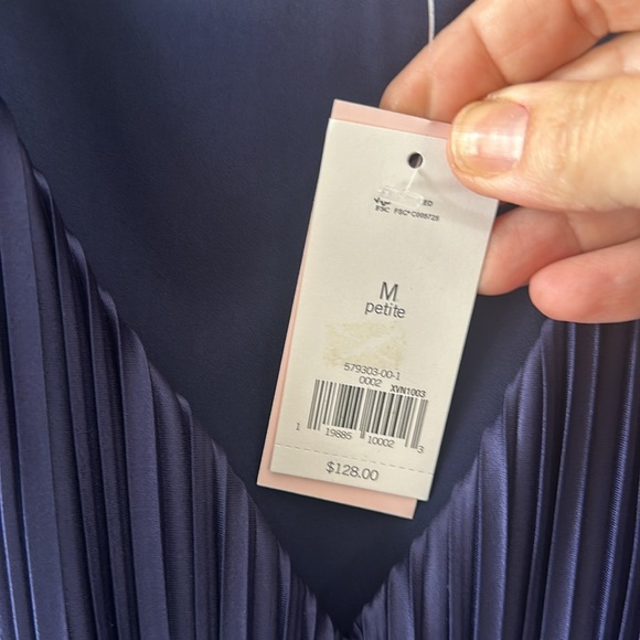 Silk pleated blue party dress - Picture 5 of 5